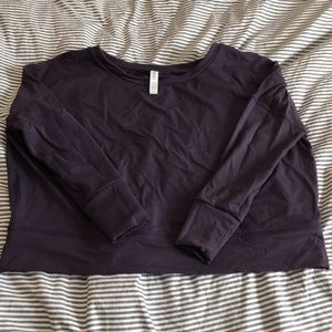 Vuori Yoga 3/4 Sleeve Crop Top